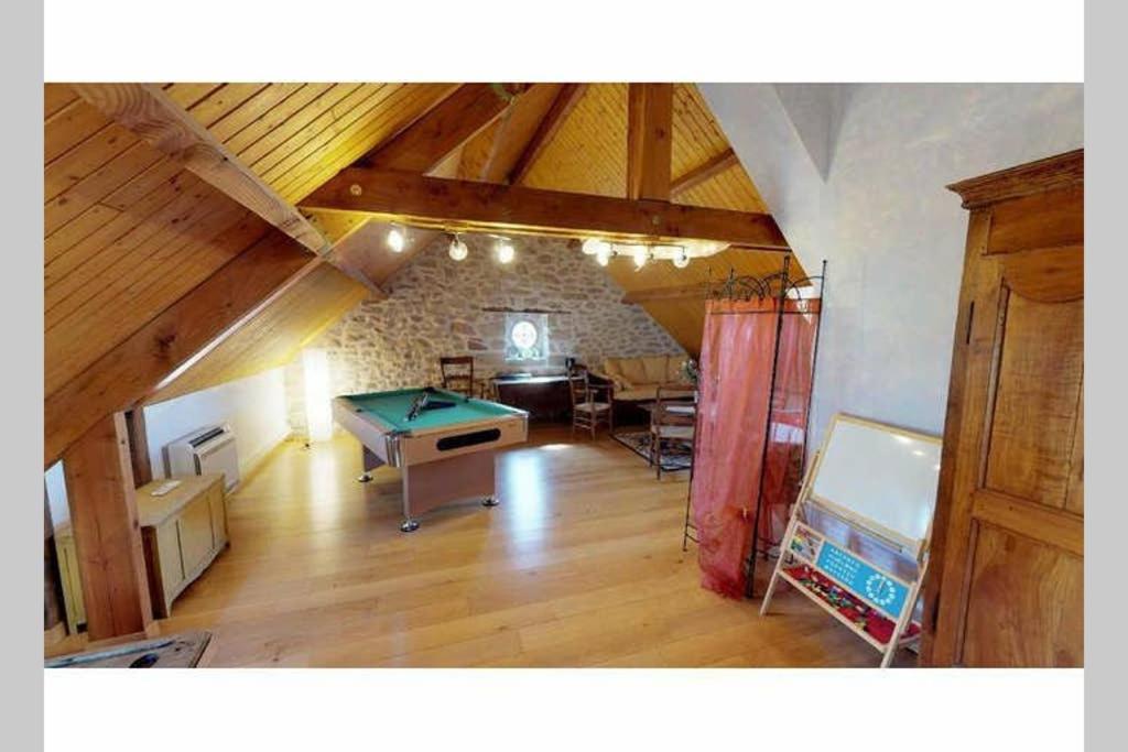 La Grange De Salvaneix Gite Pour 15 Personnes 7 Chambres Avec 6 Sdb-6Wc Sarran Esterno foto