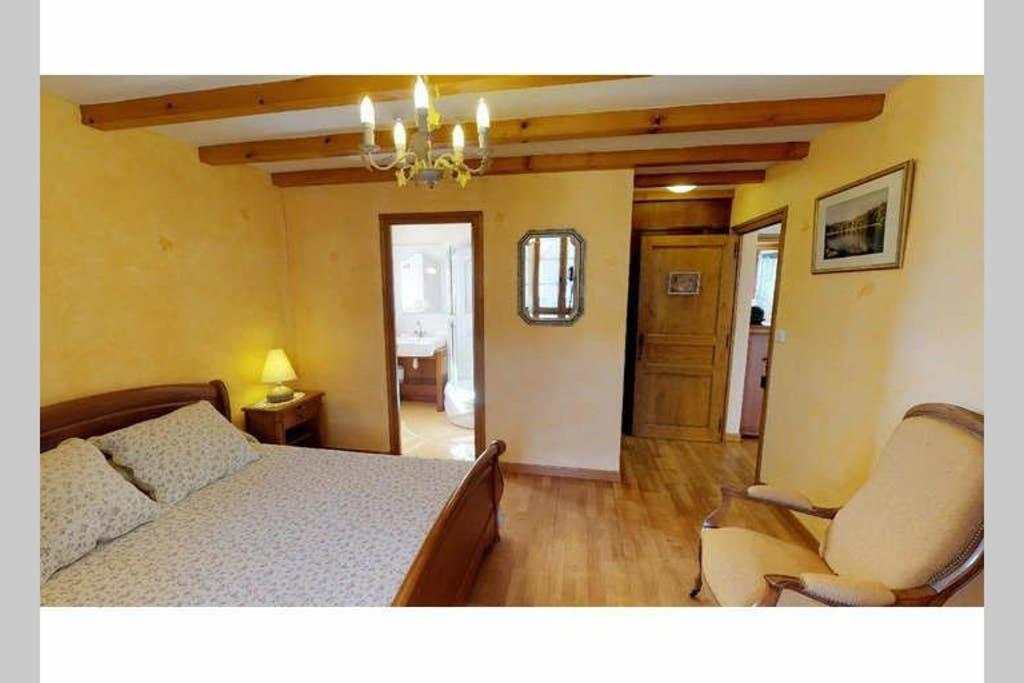 La Grange De Salvaneix Gite Pour 15 Personnes 7 Chambres Avec 6 Sdb-6Wc Sarran Esterno foto